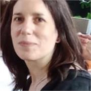 Profesora con experiencia, 20 años enseñando a diferentes niveles. He vivido cuatro años en el Reino Unido.